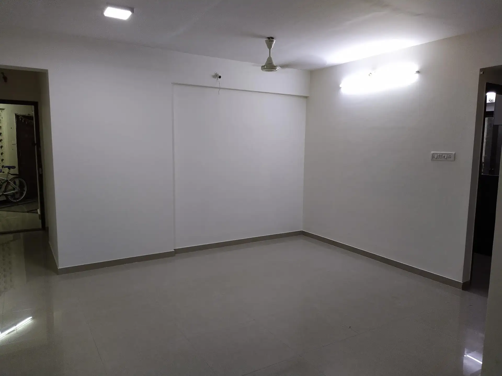 2 BHK Flat for Sale in sethia link view, Goregaon West